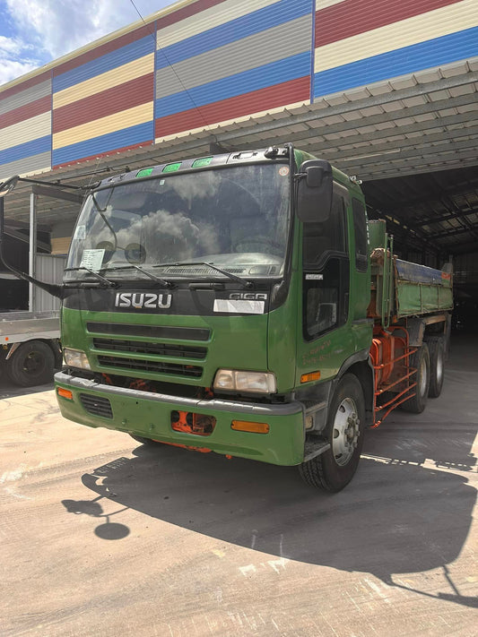 Isuzu Giga Dump Truck DT00823-0060-17