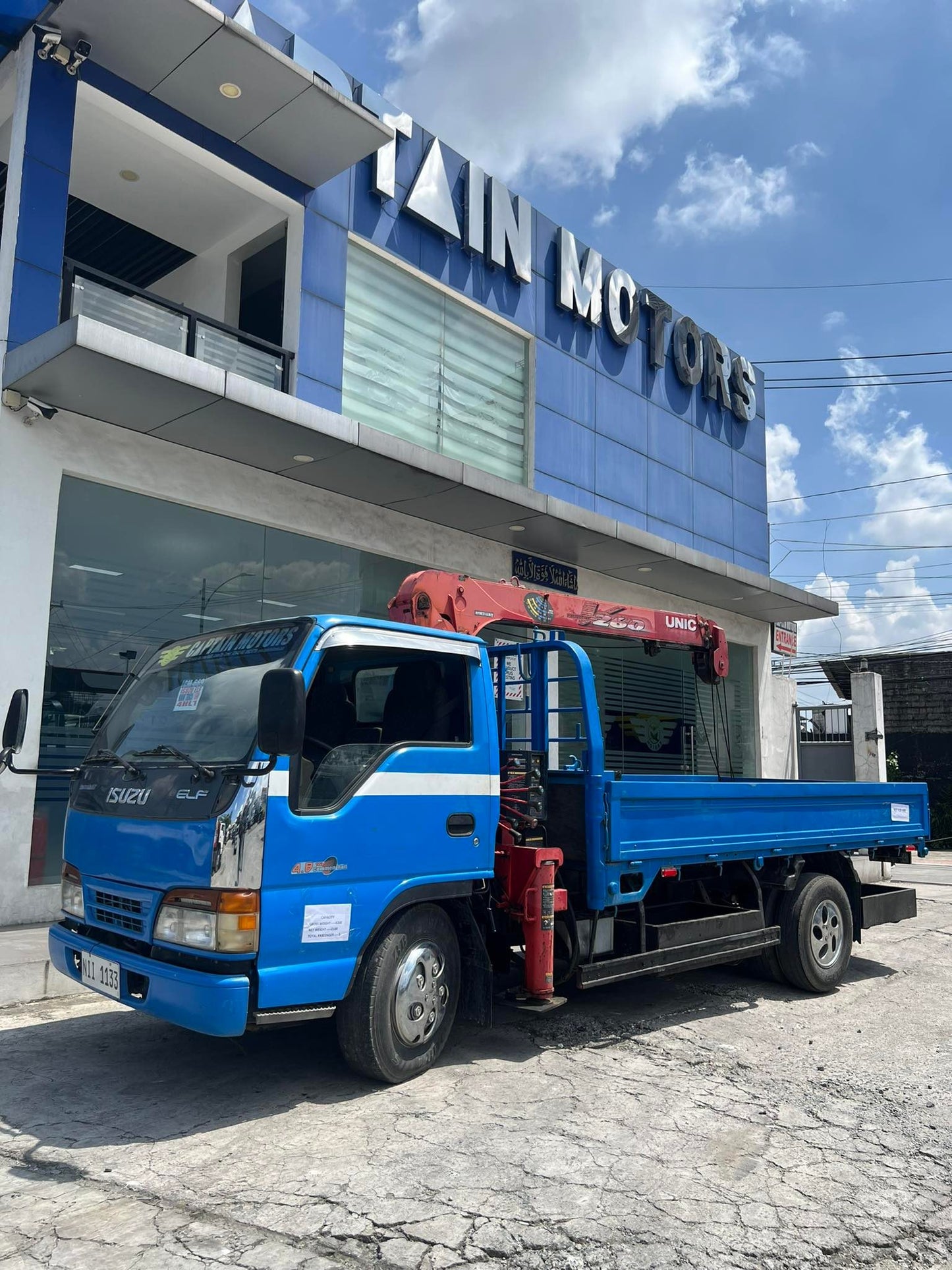 Isuzu Elf Boom Truck 6W ST0823-0036-14