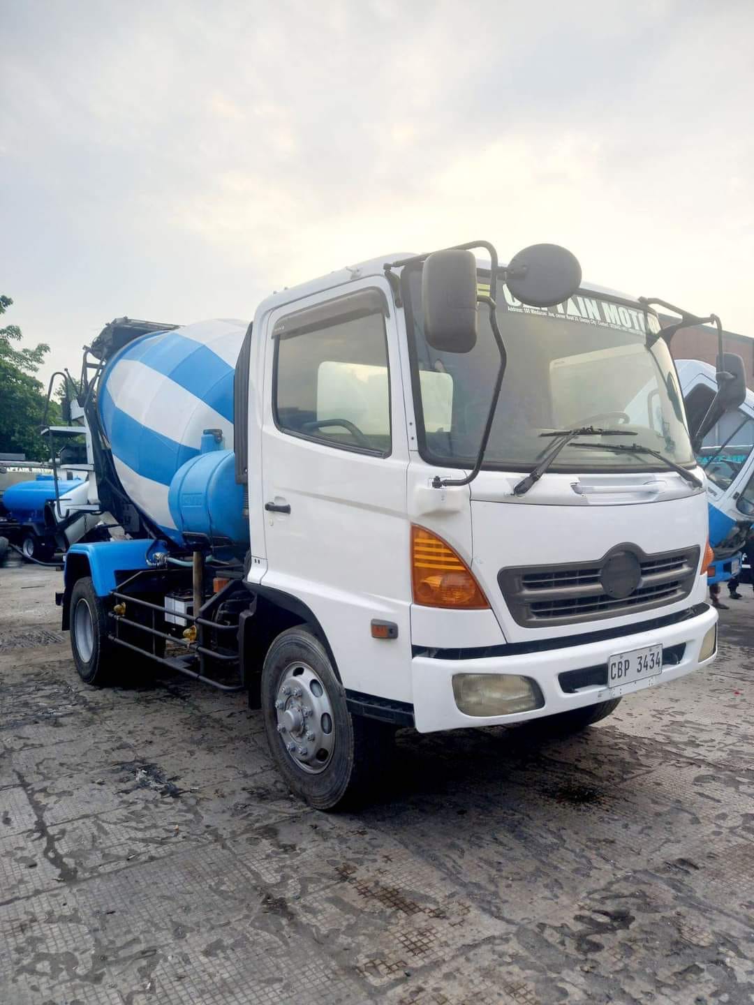 Hino Ranger 6W Transit Mixer 4 m³ TM0823-0013-14