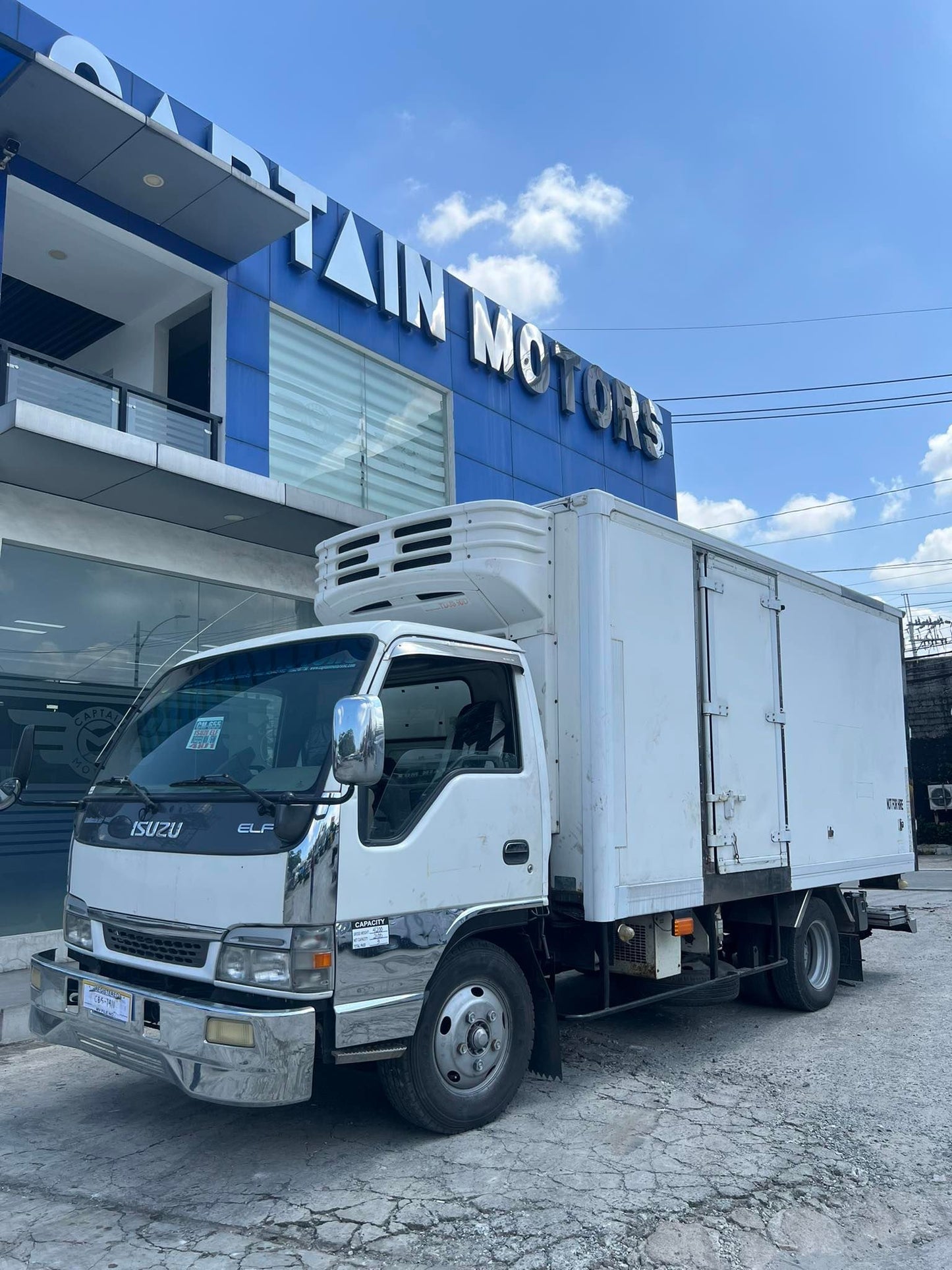 Isuzu Elf 14 ft. Freezer Van FV0823-0021-14