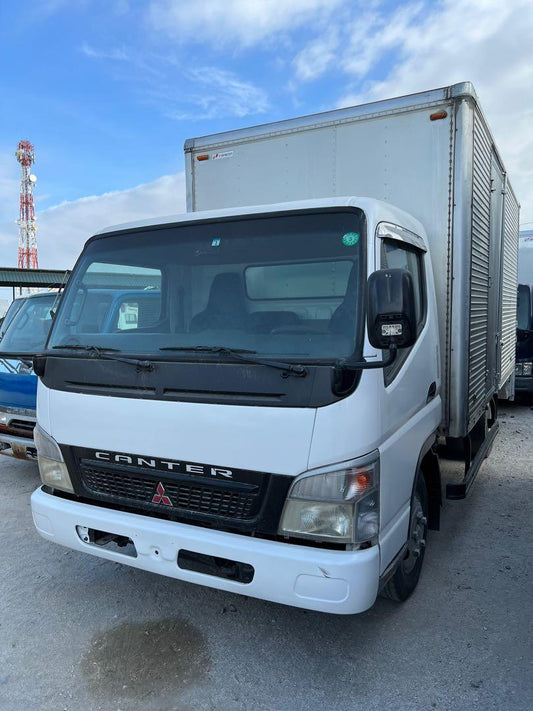 Fuso Canter Closed Van 16ft CV0823-0019-10