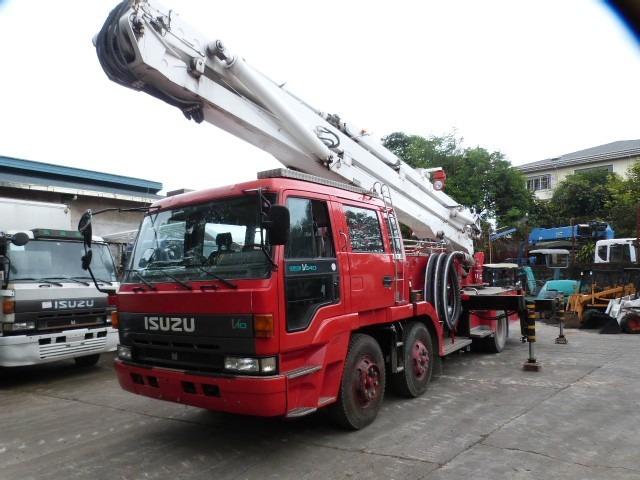 2006 Isuzu Fire Truck 10W FT0823-0007-3