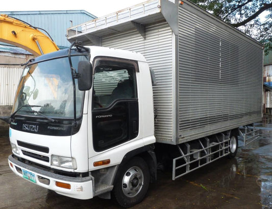 Isuzu Forward Closed Van 18 ft. CV0723-0015-3