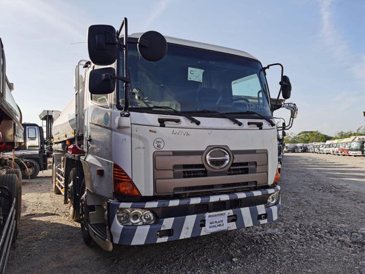 Hino Tanker Truck TNK0723-0009-11