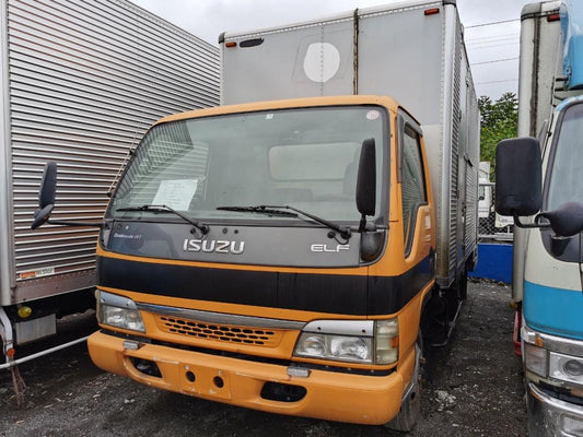 Isuzu Elf 6W Closed Van CV0823-0020-10