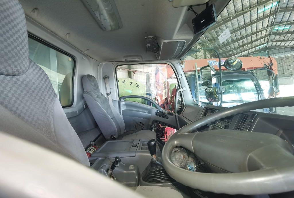 Isuzu Forward Wing Van WV0723-0007-11