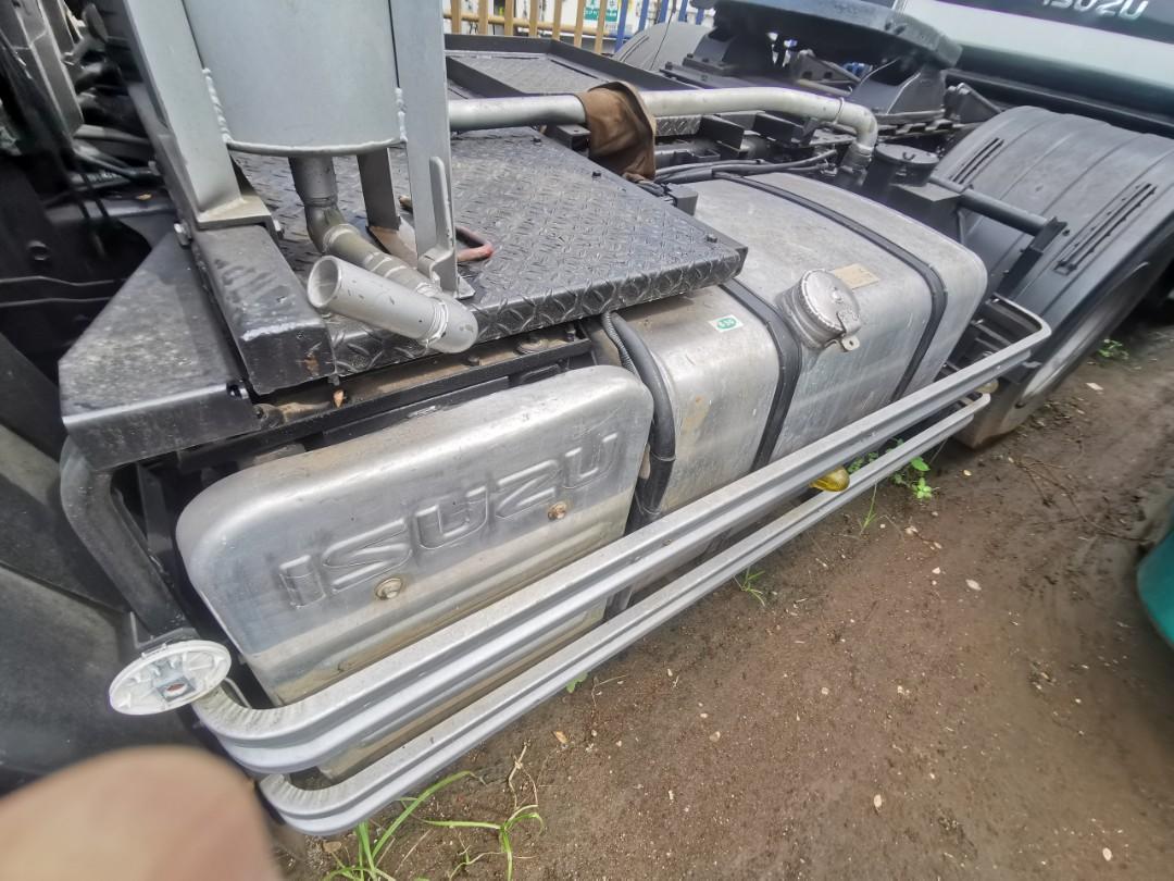 Isuzu Giga Tractor Head ST0423-0017-11