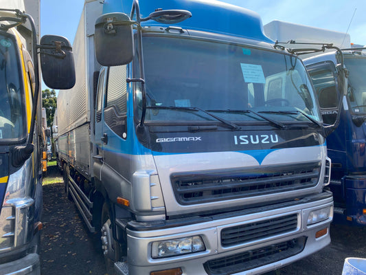 Isuzu Giga Wing Van WV0723-0002-11