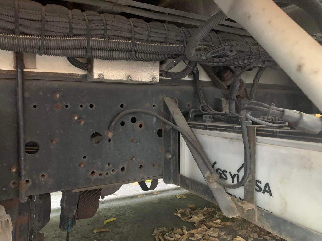 Hinomoto 10W Wing Van 32 ft. WV0823-0043-10
