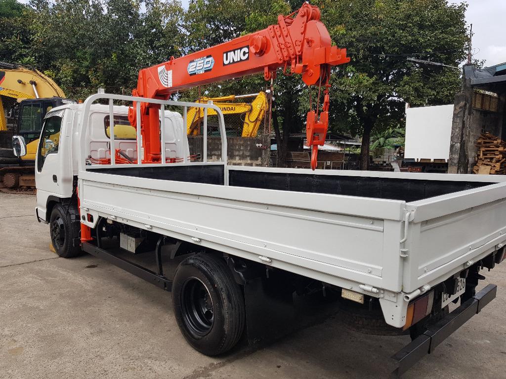 2006 Isuzu NPR Boom Crane 12 ft. ST0823-0026-3