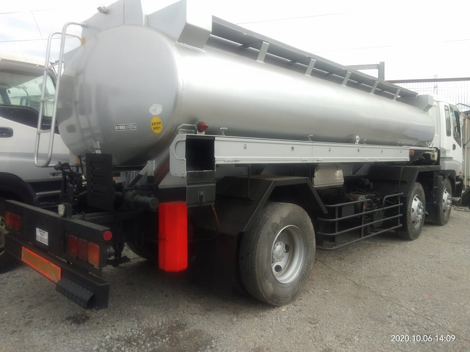 Isuzu Giga Tanker TNK0723-0006-5