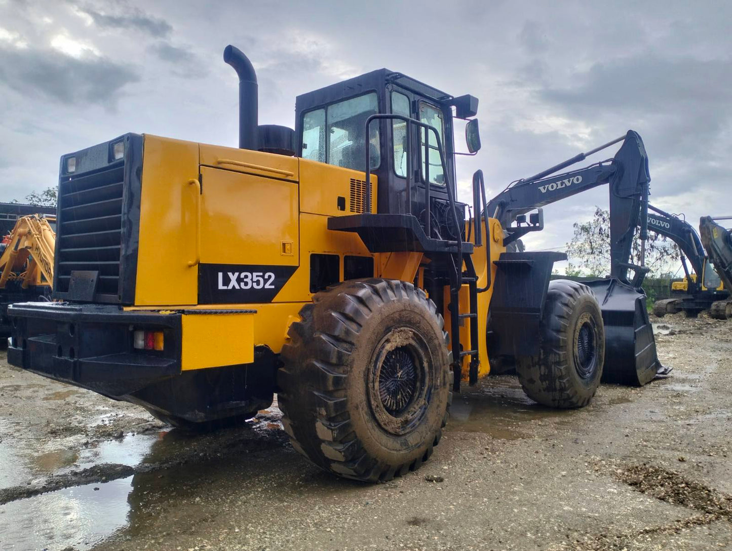 2000 Volvo Wheel Loader WL0723-0014-6