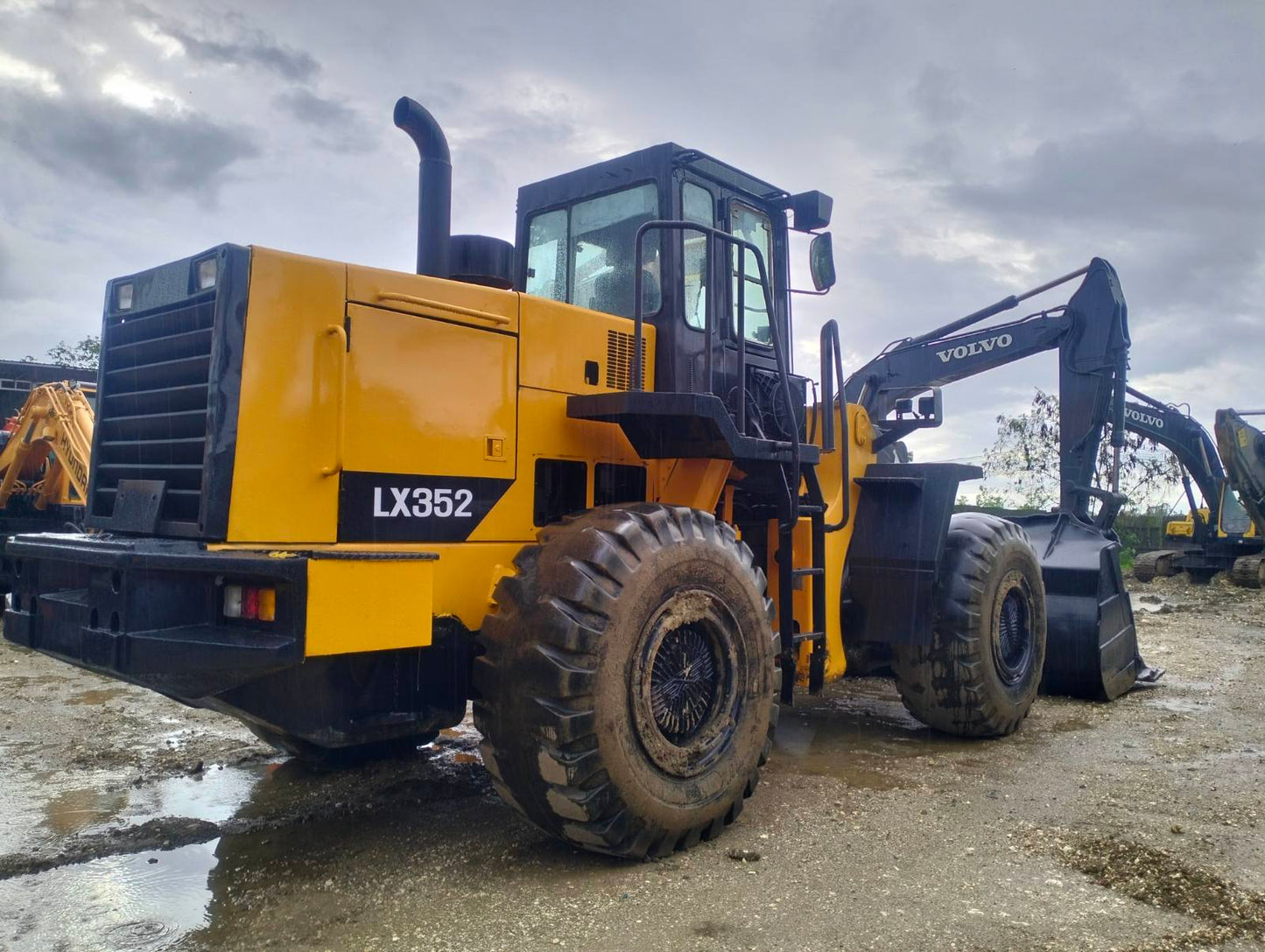 2000 Volvo Wheel Loader WL0723-0014-6