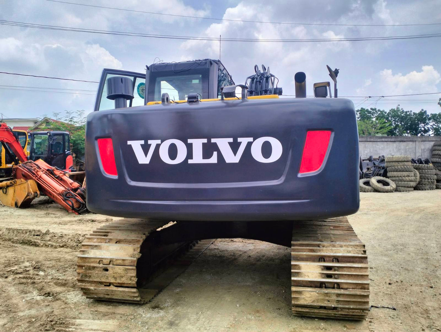 2016 Volvo Excavator TEX0723-0050-6