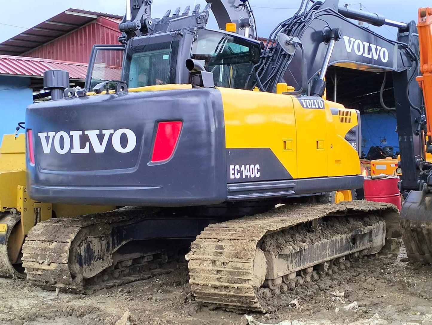 2016 Volvo Excavator TEX0723-0050-6