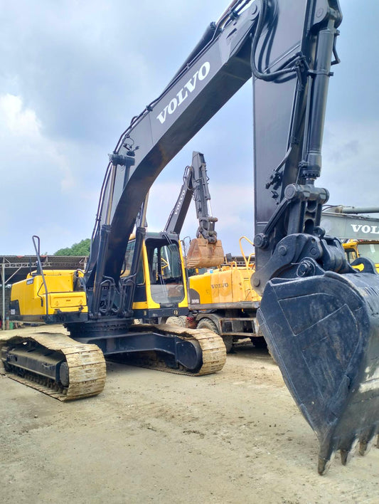 2015 Volvo Excavator TEX0723-0052-6 (1 cbm)