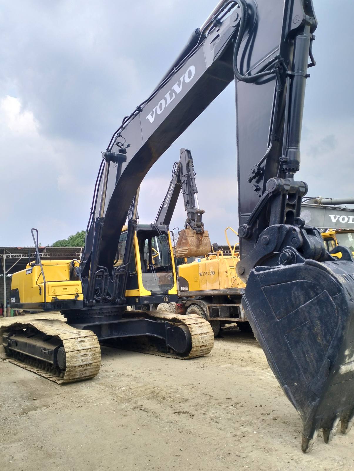 2015 Volvo Excavator TEX0723-0052-6 (1 cbm)