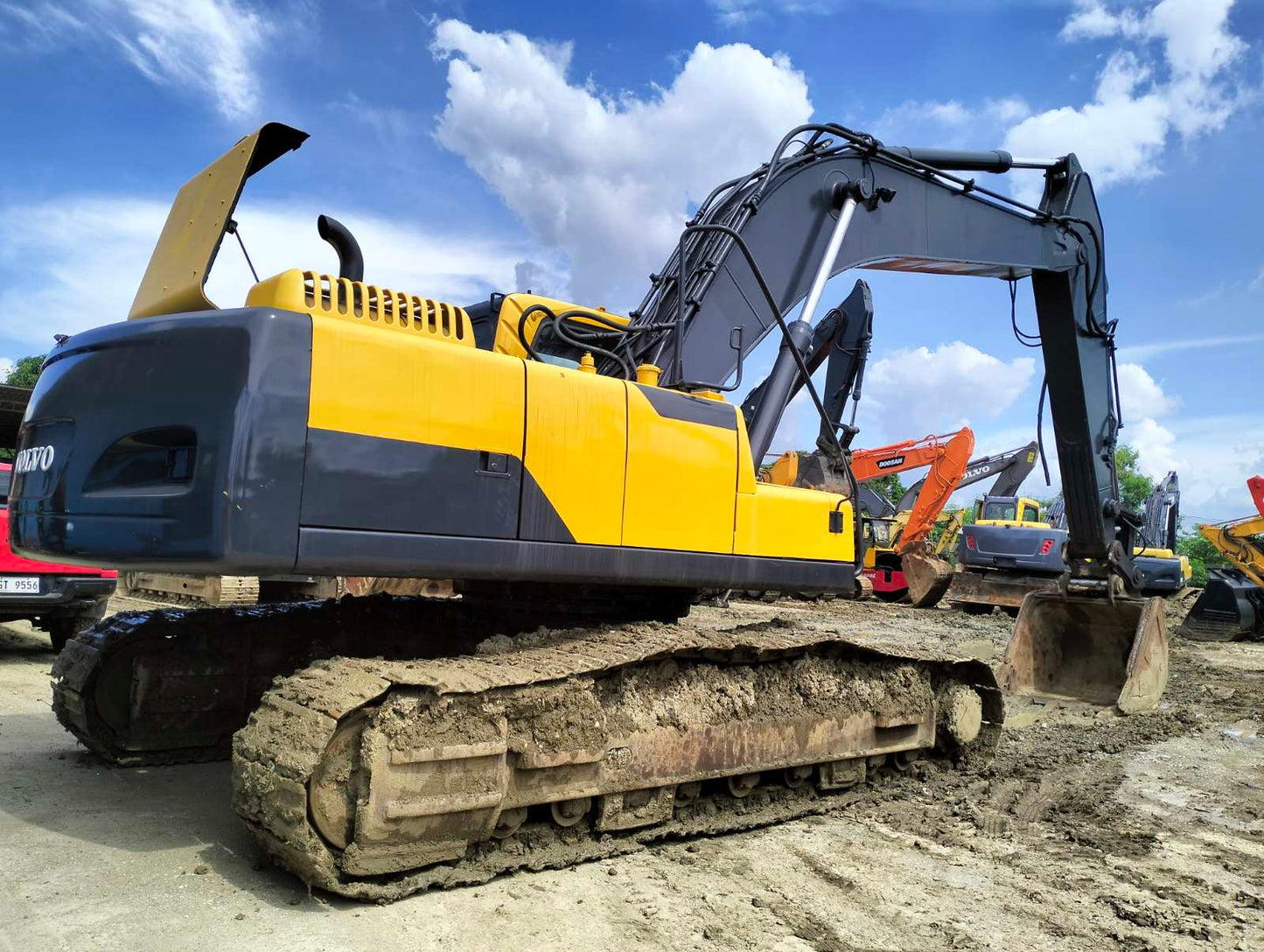 2014 Volvo Excavator TEX0723-0048-6