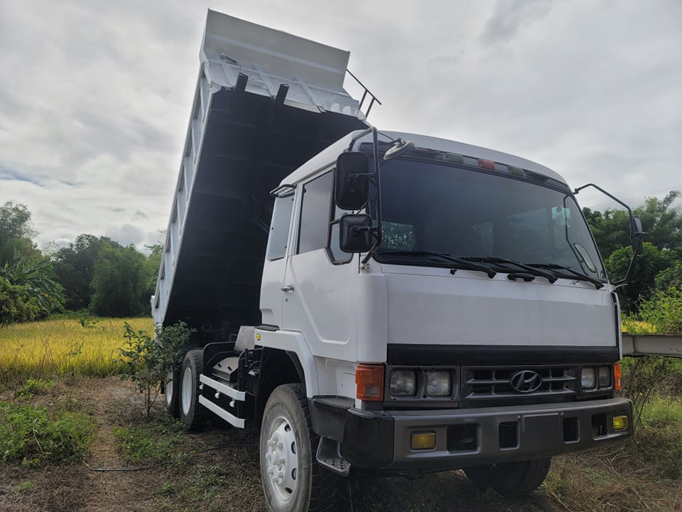 Hyundai Dump Truck DT00723-0027-6