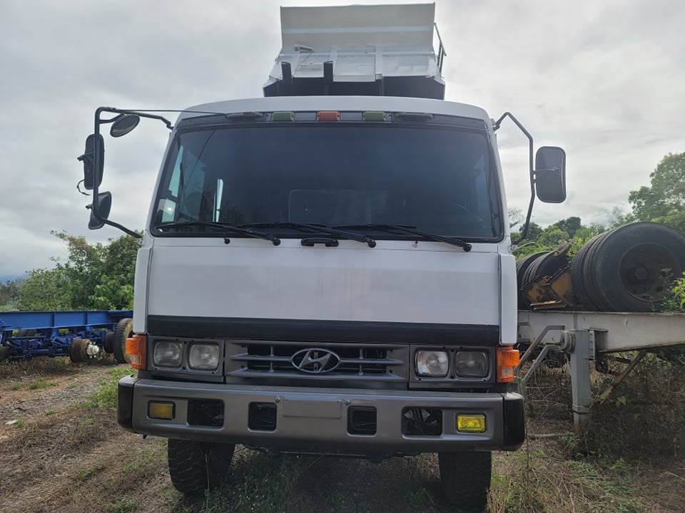 Hyundai Dump Truck DT00723-0027-6