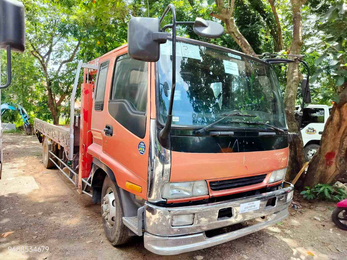 Isuzu Forward Self Loader with Crane ST0823-0028-13