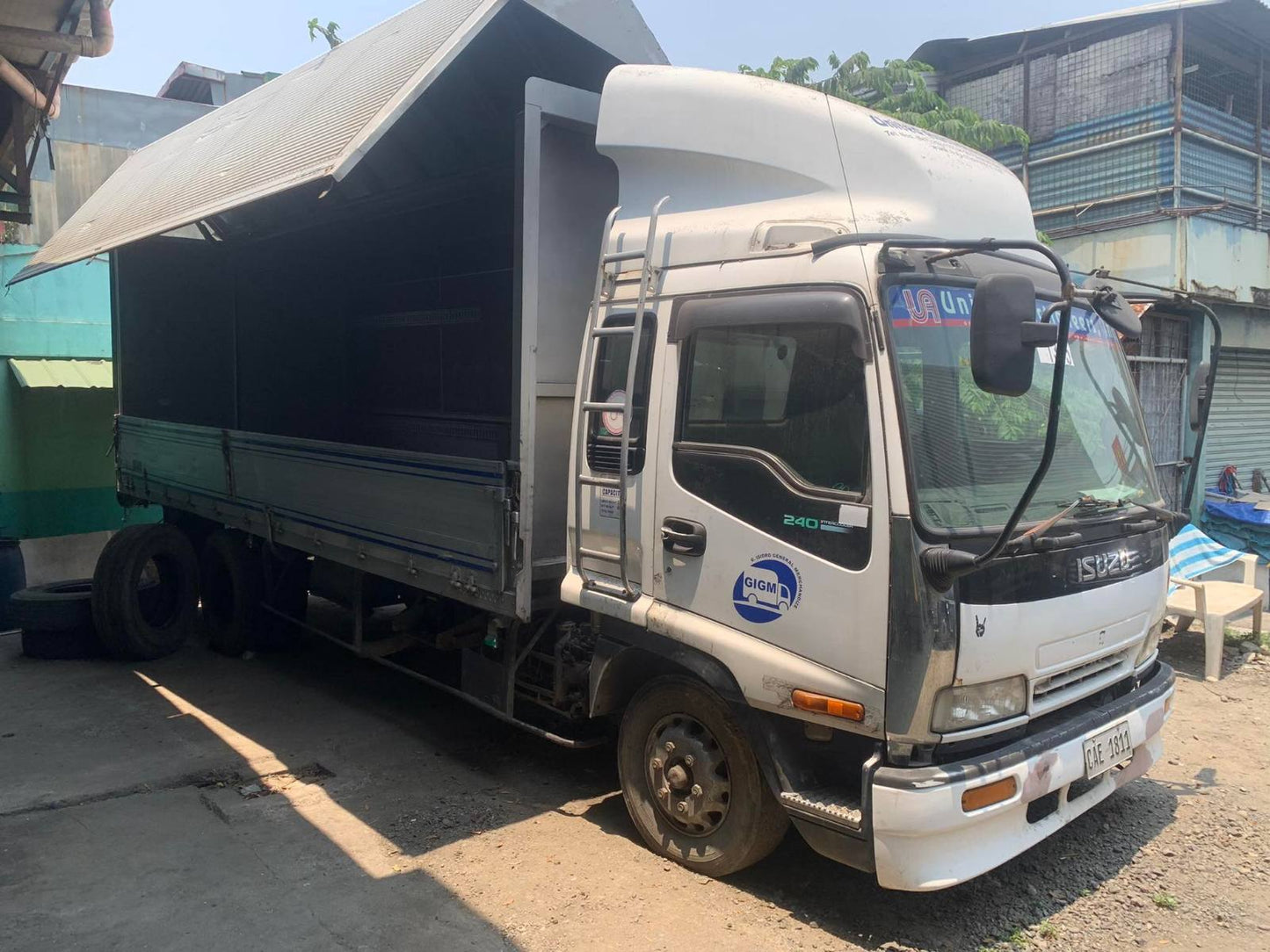 Isuzu Forward Wing Van 20ft. CV0823-0017-13