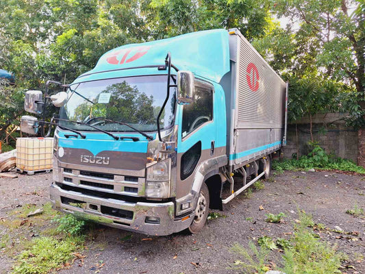 Isuzu Forward Wing Van 20 ft. CV0823-0018-13