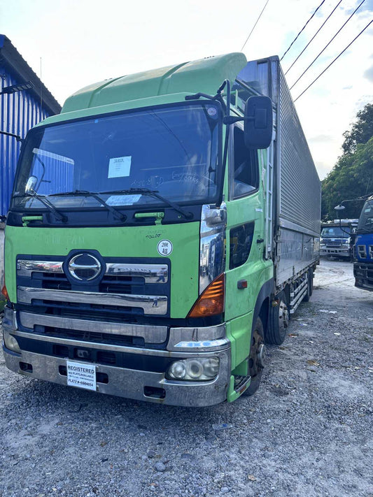 Hino 700S 12W Wing Van 32 ft. WV0823-0060-15