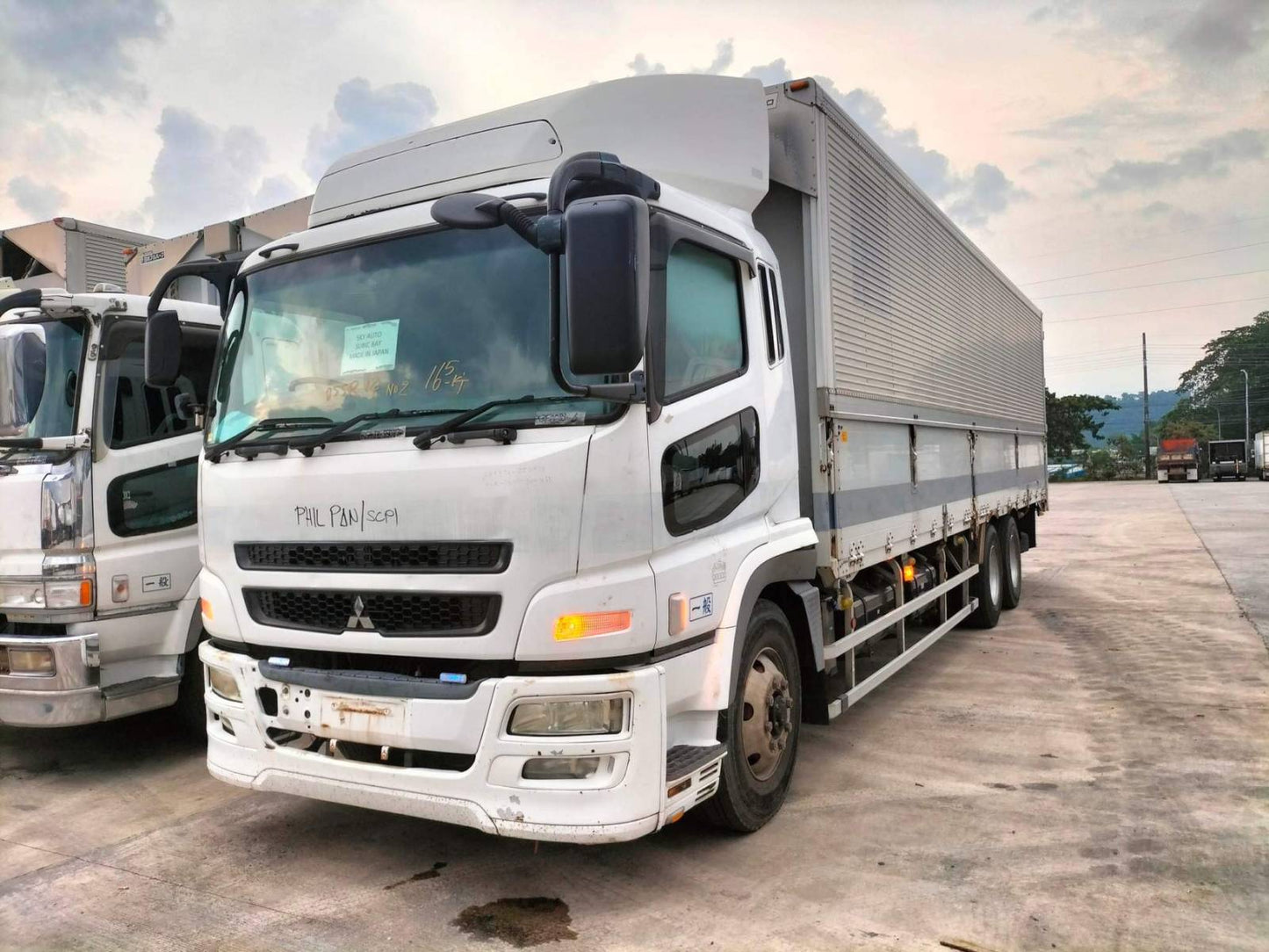 Fuso Super Great 10W Wing Van WV0823-0067-15