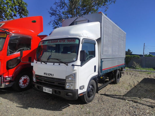 Isuzu Elf Wing Van 14.5ft WV0723-0029-9