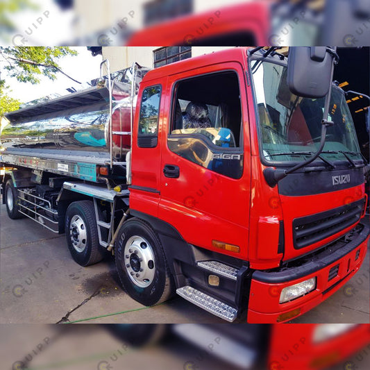 Isuzu Giga Tanker TNK0423-0002-3