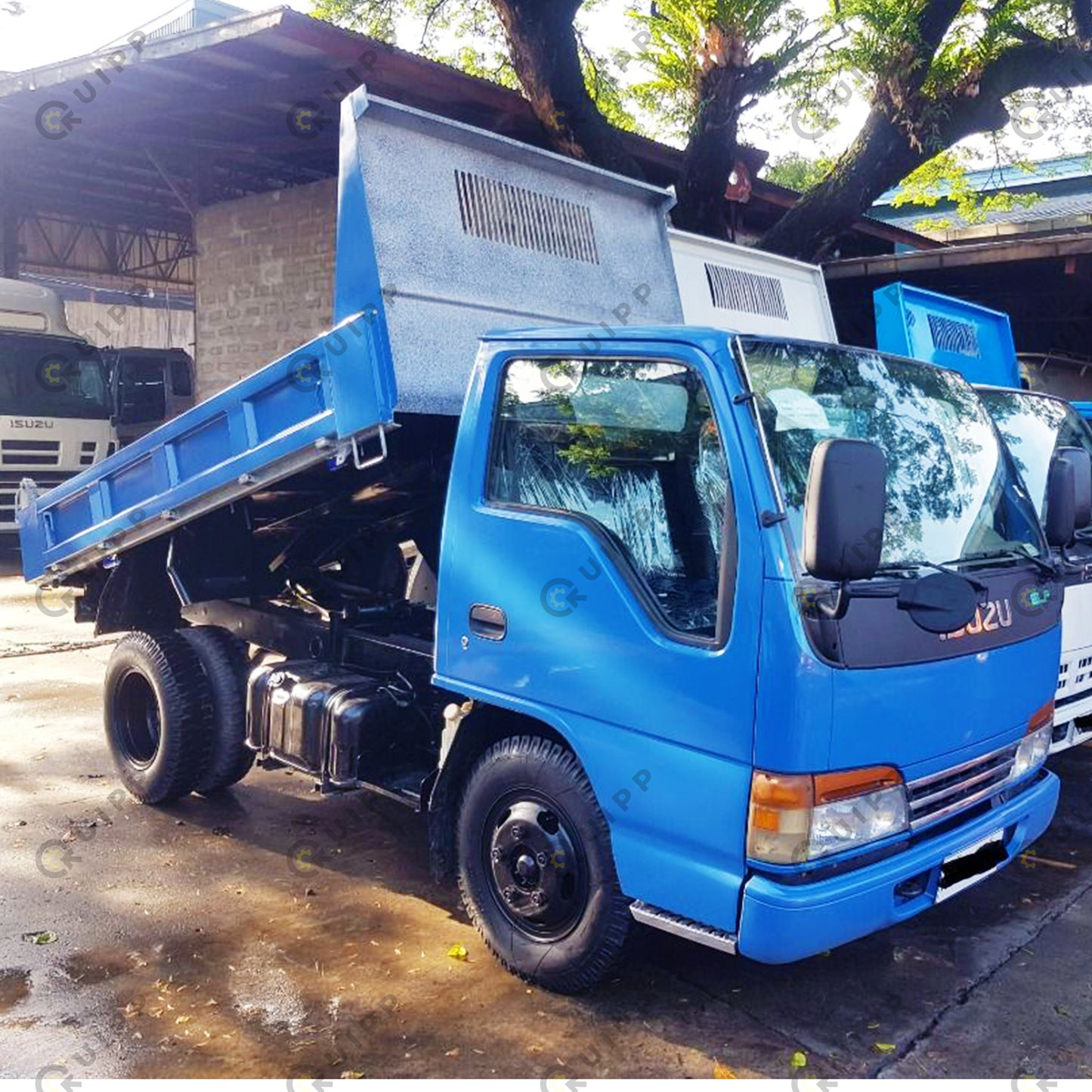 Isuzu Dump Truck DT0423-0021-3