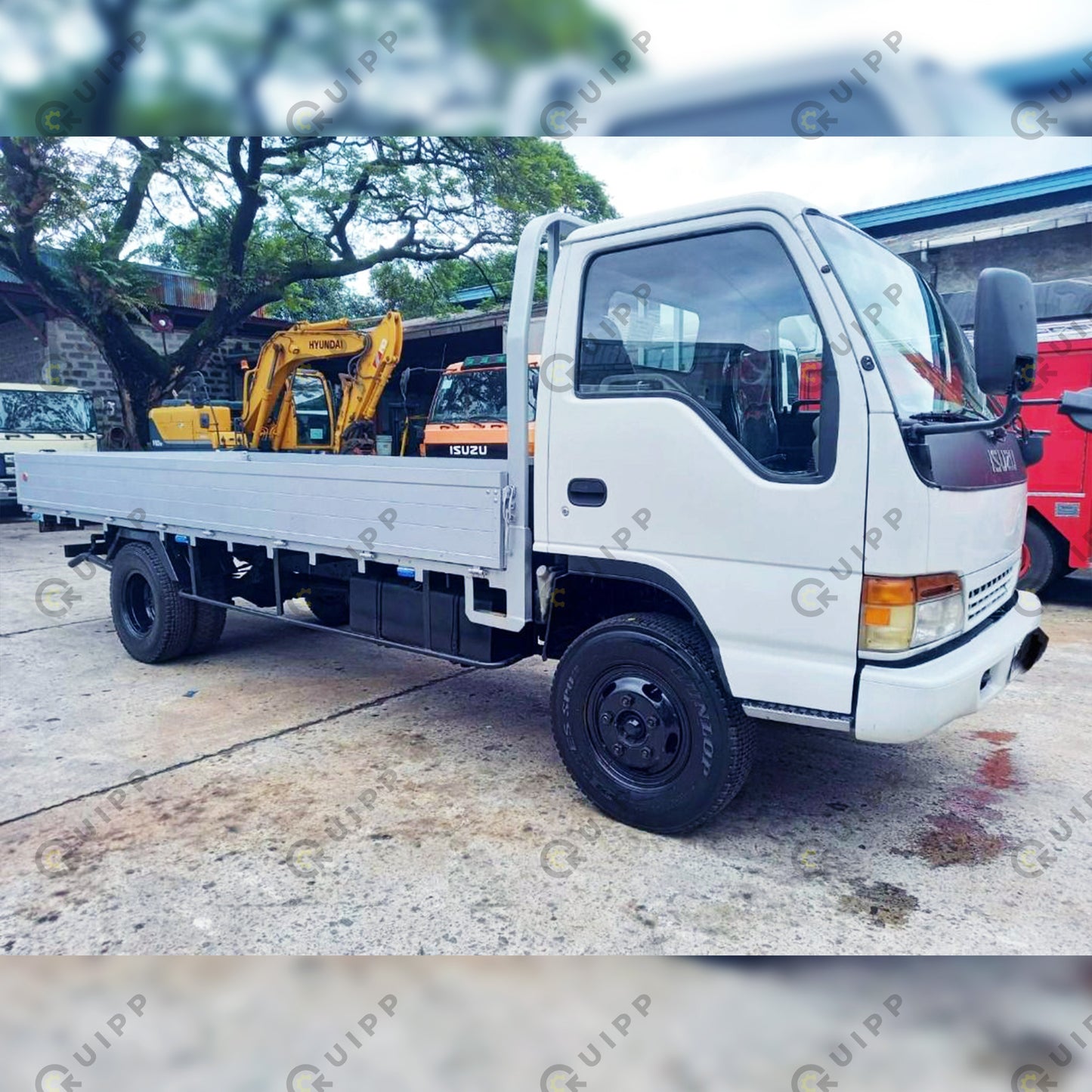 Isuzu NPR Cargo Truck CRT0423-0007-3