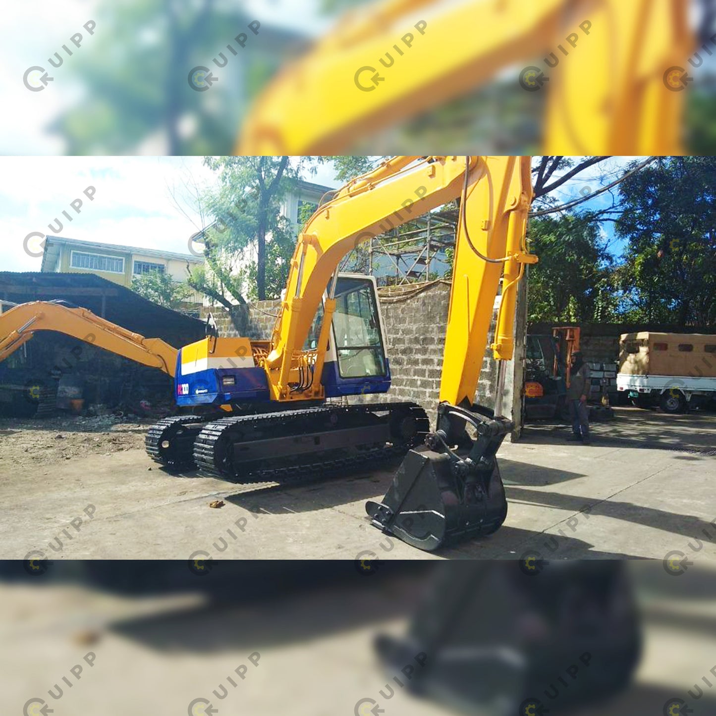 Komatsu PC100-5 Backhoe