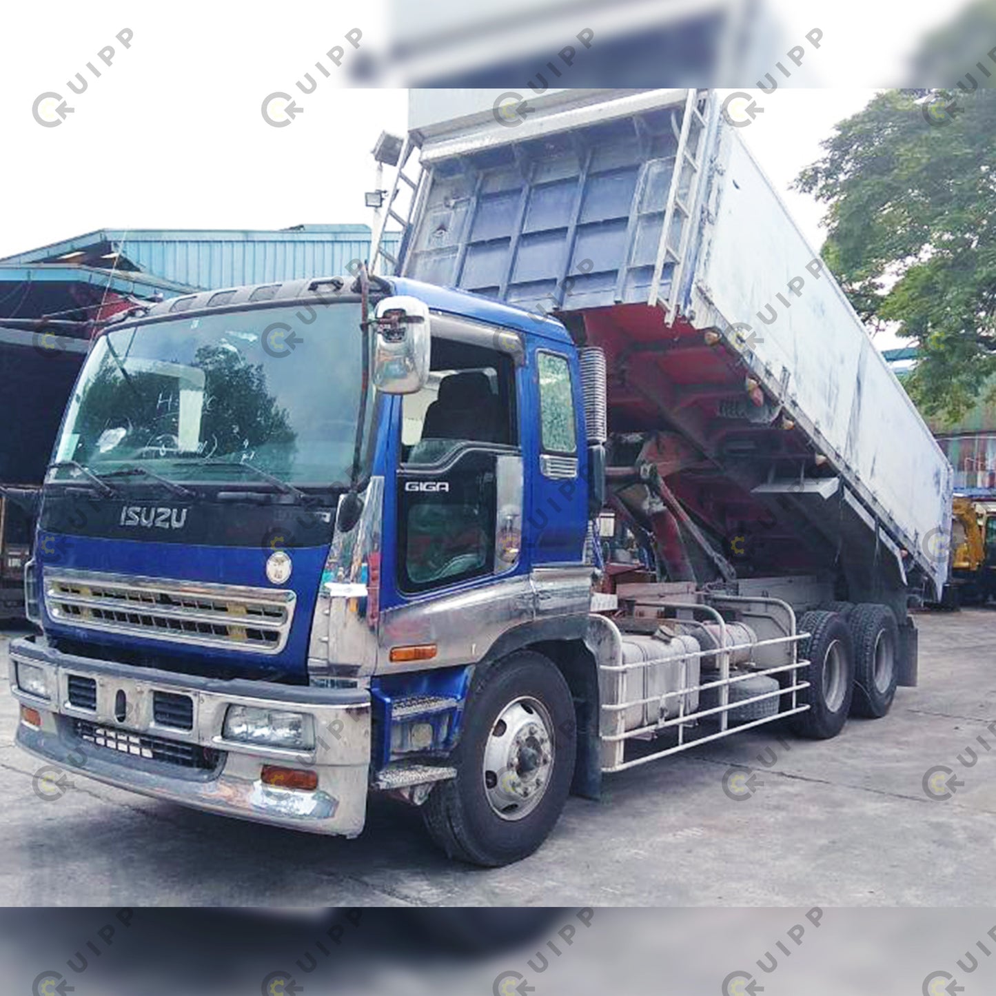 Isuzu Dump Truck DT0423-0012-3