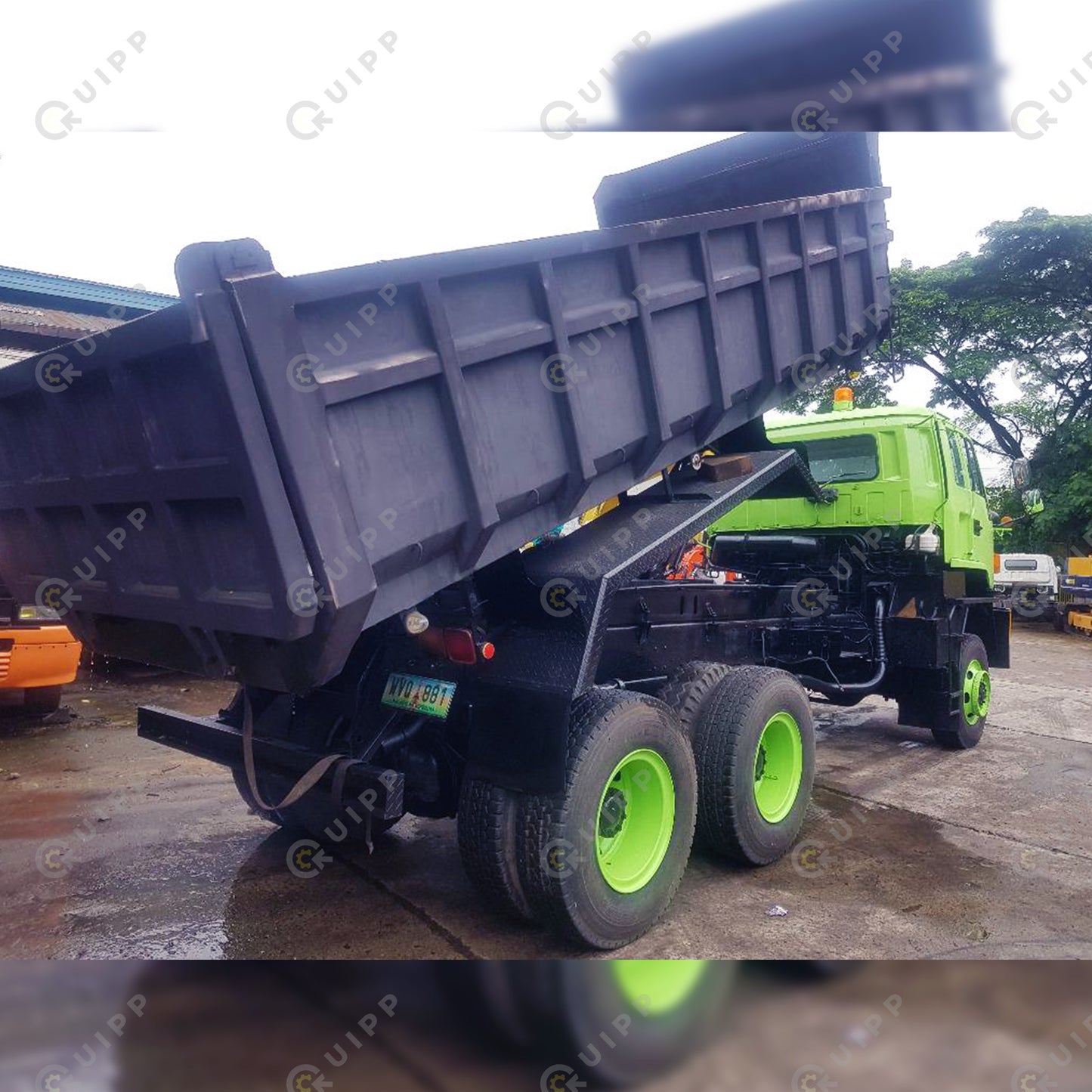 Isuzu Dump Truck DT0423-0007-3