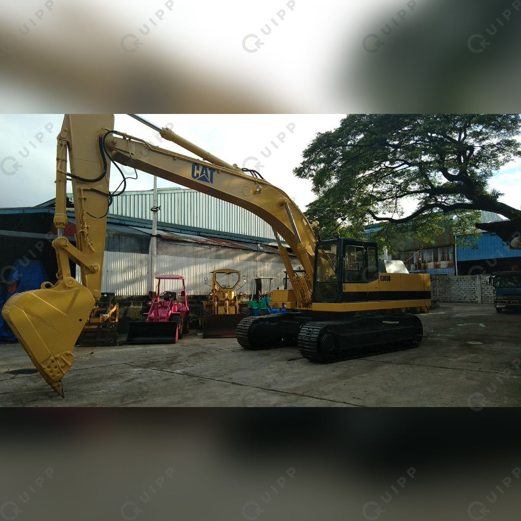 Caterpillar E300B Backhoe (1.5 cubic meter)