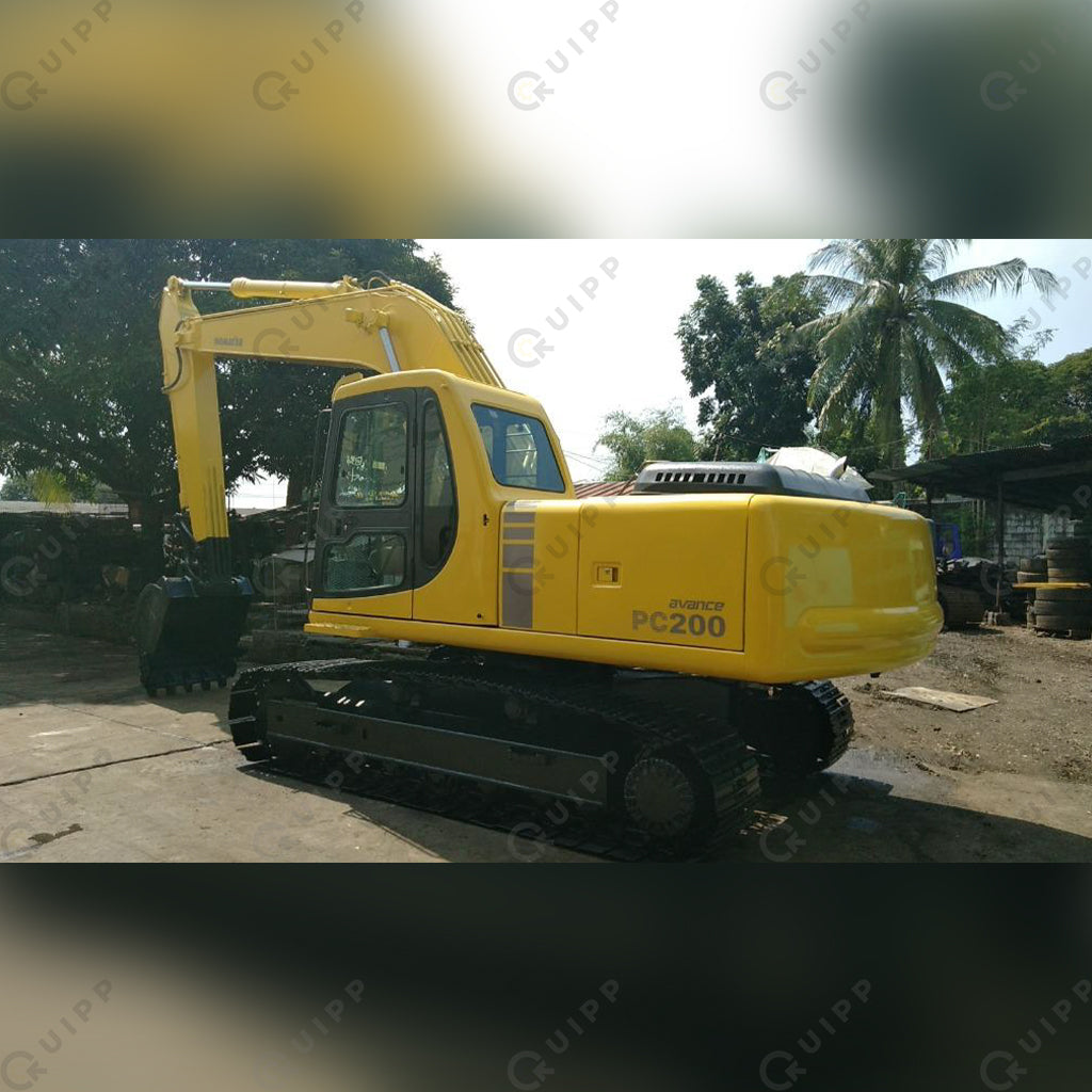 Komatsu PC200 Backhoe