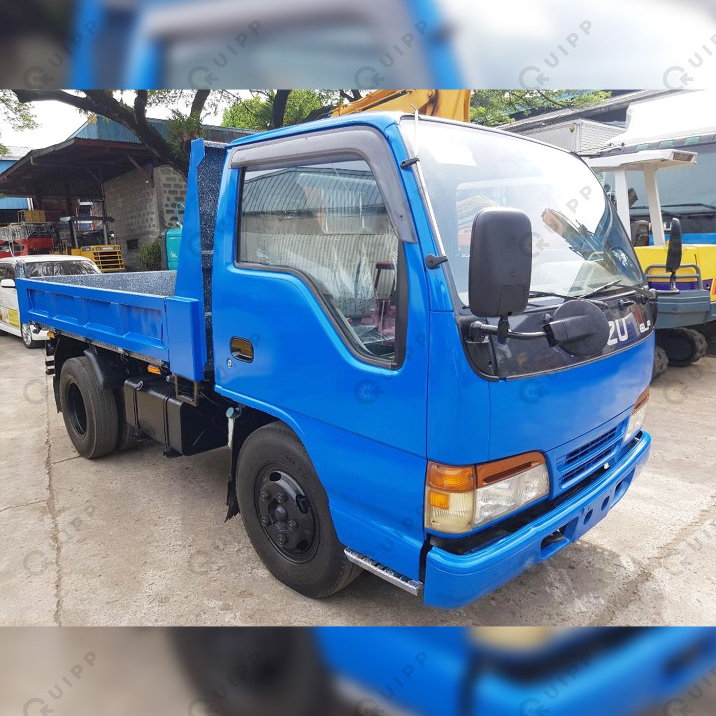 Isuzu Dump Truck DT0423-0020-3