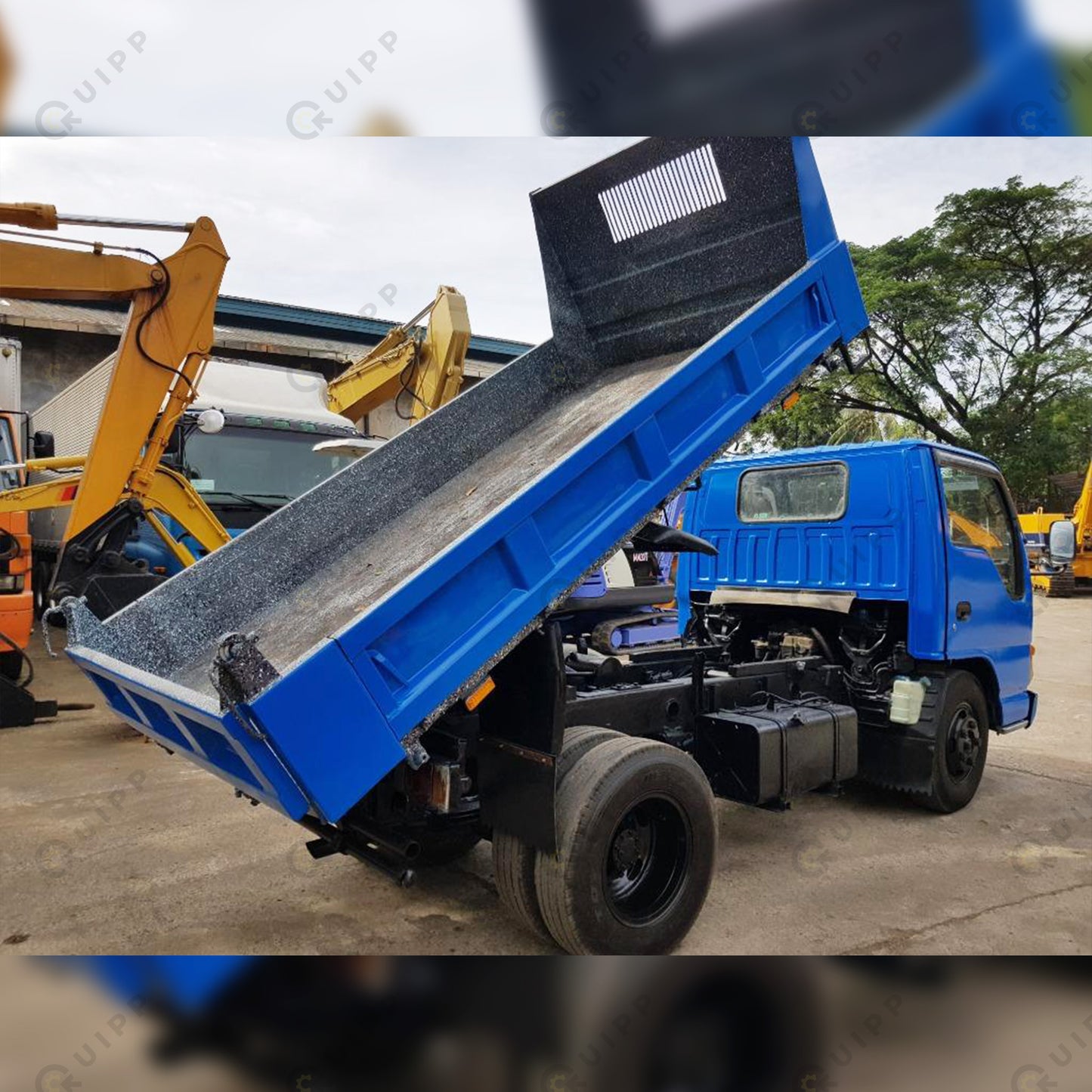 Isuzu Dump Truck DT0423-0020-3