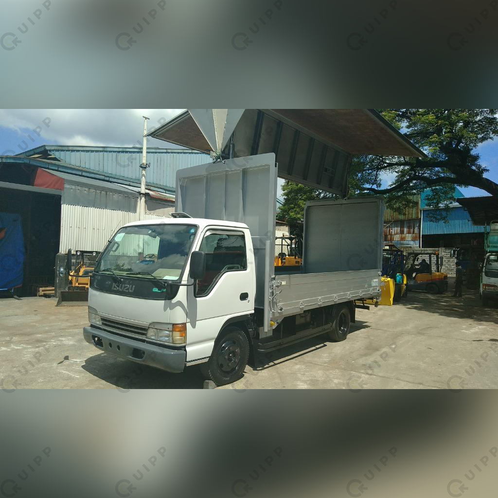 2019 Isuzu NPR Cargo Van